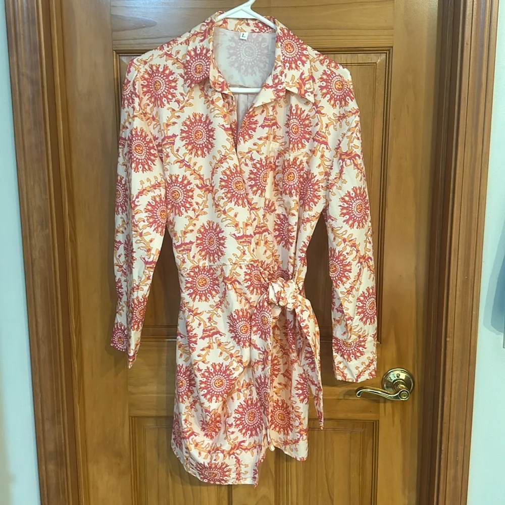 Shein soft butter yellow with orange and hot pink designs wrap dress. Size large - Picture 1 of 5